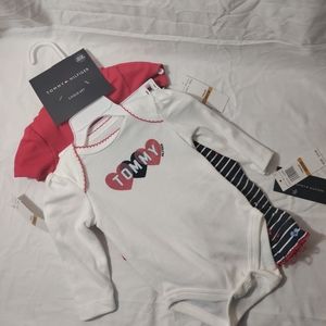 *BRAND NEW* Tommy Hilfiger Newborn 3 piece onesie